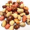 La salsa di soia ha ricoperto le arachidi ha arrostito gli spuntini con lo spuntino variopinto del pozzo cascer halal di vendita