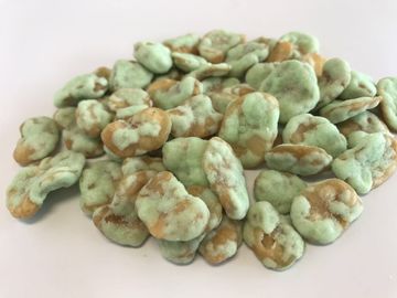 Vitamine salate dell'alimento arrostite Wasabi rivestito delle fave contenute per i bambini