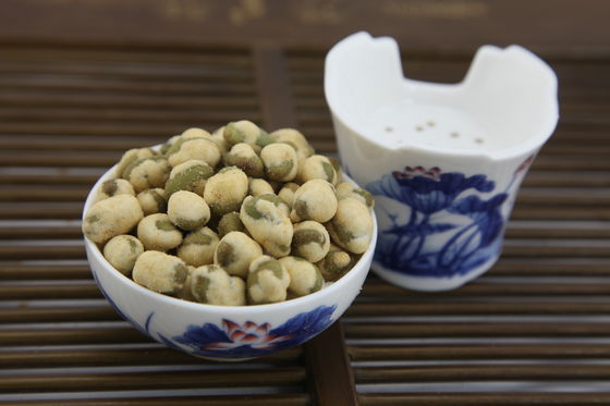 Crunchi di soia biologici cotti a forno Nutritivo Denso di proteine Snack Ideale per i produttori di alimenti e prodotti orientati alla salute