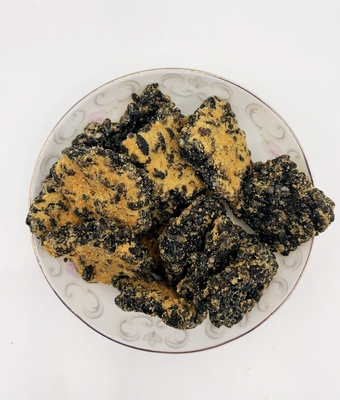 Guoba d'oro nero Tuorlo d'uovo salato e filo di maiale Sapore Rice Cracker Mix Riso croccante Crusta di riso fritto