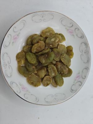 Chips di fagioli verdi di oro nero con infusione di aglio