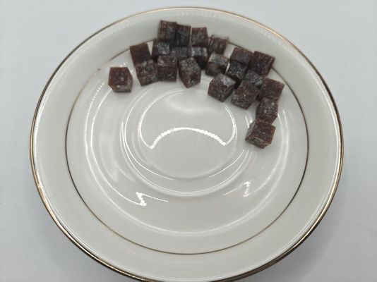Dici di spinaci aromatizzati con mirtilli