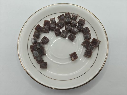 Dici di spinaci aromatizzati con mirtilli