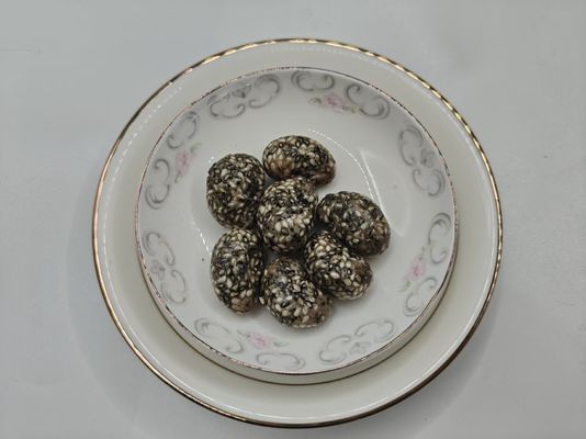 Noccioline di sesamo bianco e nero