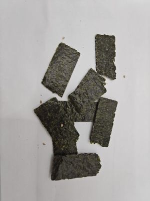 Snack croccante alle alghe delizioso e salutare
