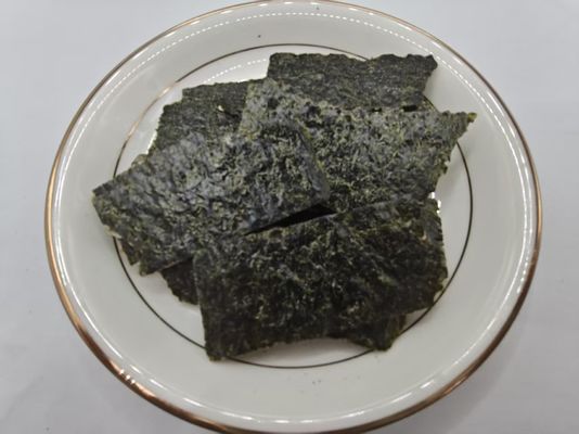 Snack croccante alle alghe delizioso e salutare