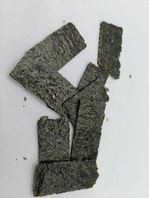 Snack croccante alle alghe delizioso e salutare