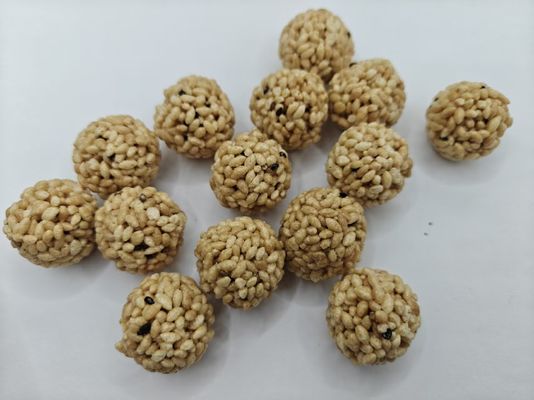 Confezioni sfuse di palline di riso e frutta secca ad alto contenuto proteico
