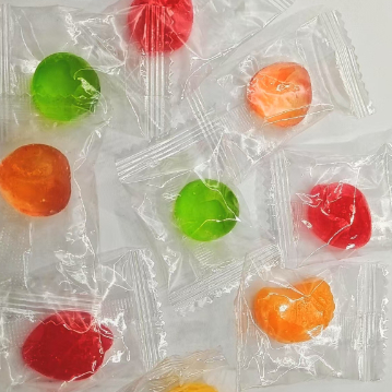 Caramelle gommose colorate confezionate singolarmente per feste, eventi e piacere quotidiano