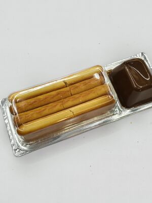 Patatine croccanti al cioccolato gourmet con il 22% di solidi di cacao e sale rosa dell'Himalaya in confezione doppia sigillata