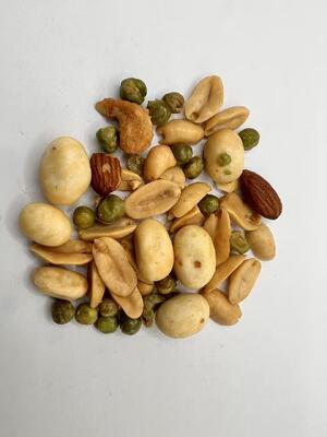 Miscela di snack salutari disponibile in più opzioni di imballaggio