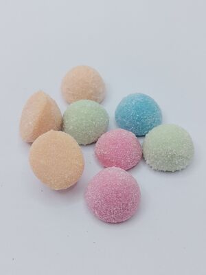 Gummie di colore pastello masticate e morbide con sapore a base di frutta