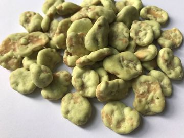 La fava agricola fa un spuntino il sapore piccante e asciutto del Wasabi delle fave