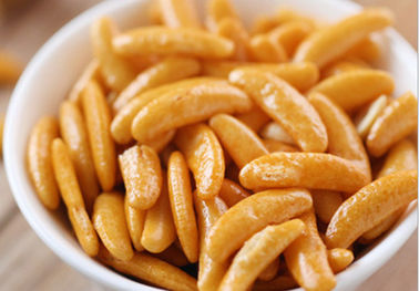 Il preparato piccante salato del cracker del riso ha ricoperto gli alimenti misti di Sancks dei piselli delle arachidi