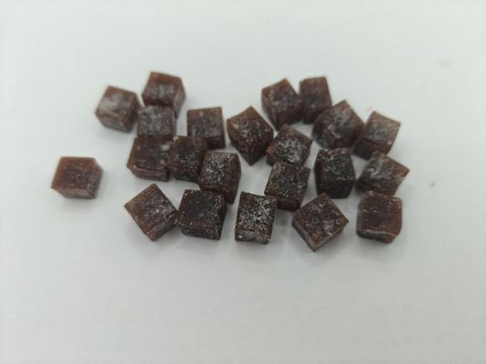 Dici di spinaci aromatizzati con mirtilli